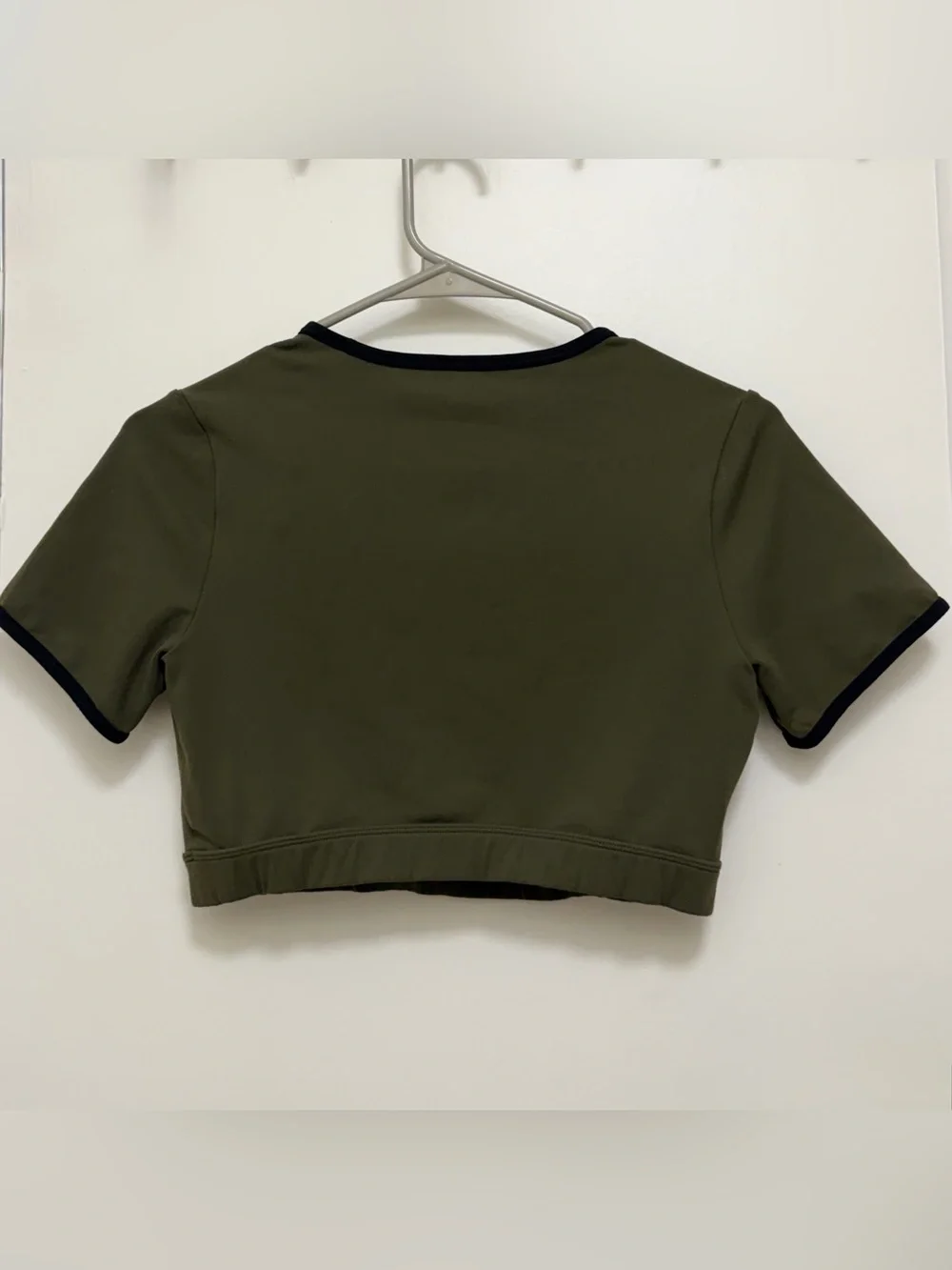 ALO Olive Green V-Neck Cropped Top